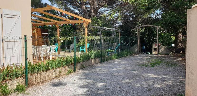 Location Saisonniere Διαμέρισμα Coursan Εξωτερικό φωτογραφία